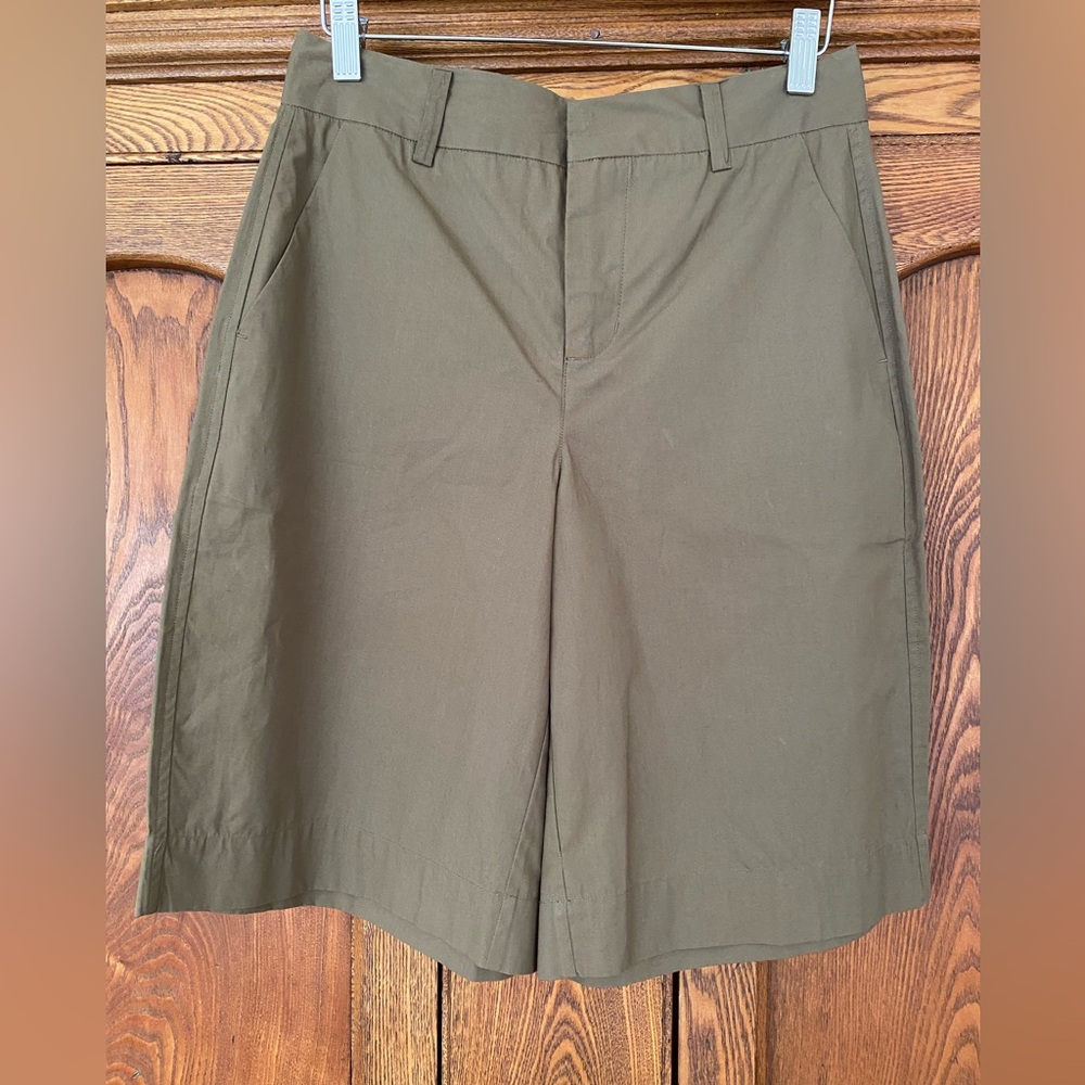 Paper Label XS olive green cotton Bermuda shorts 11” inseam high waist